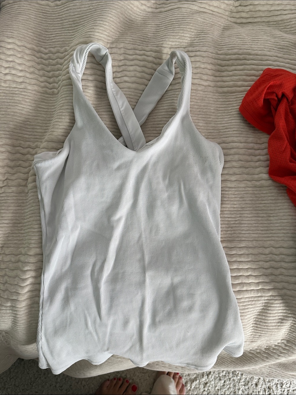 Alo workout tank built in bra size small